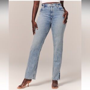 Abercrombie Curve Love Ultra High 90’s Straight - Light w/ Vent Hem